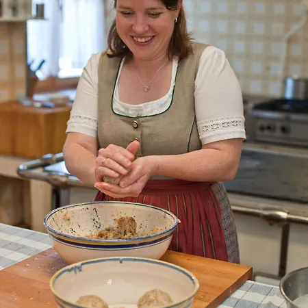 Gaestehaus Alte Bergmuehle Gasthuis 3*